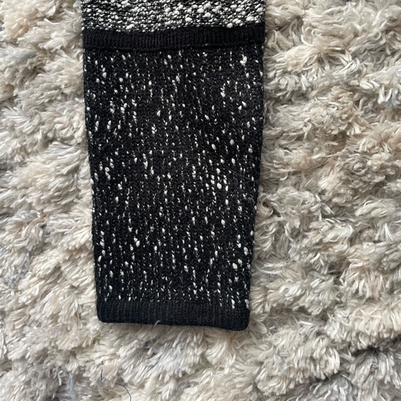 Black Speckled Calvin Klein Crewneck Sweater - Picture 4 of 6